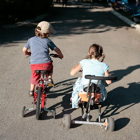 Le Hameau Saint-martial Rieupeyroux (Aveyron)